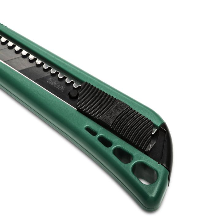 Plastic Snap-Off Knife, 8-Point, 18x100mm - SATA